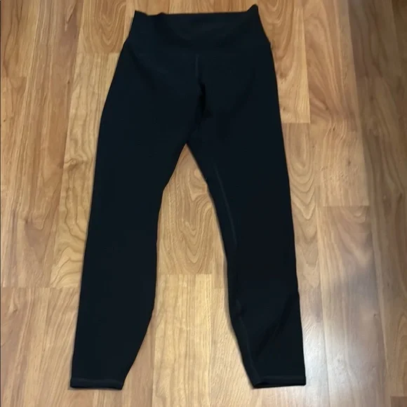 Alo leggings! - Picture 2 of 3